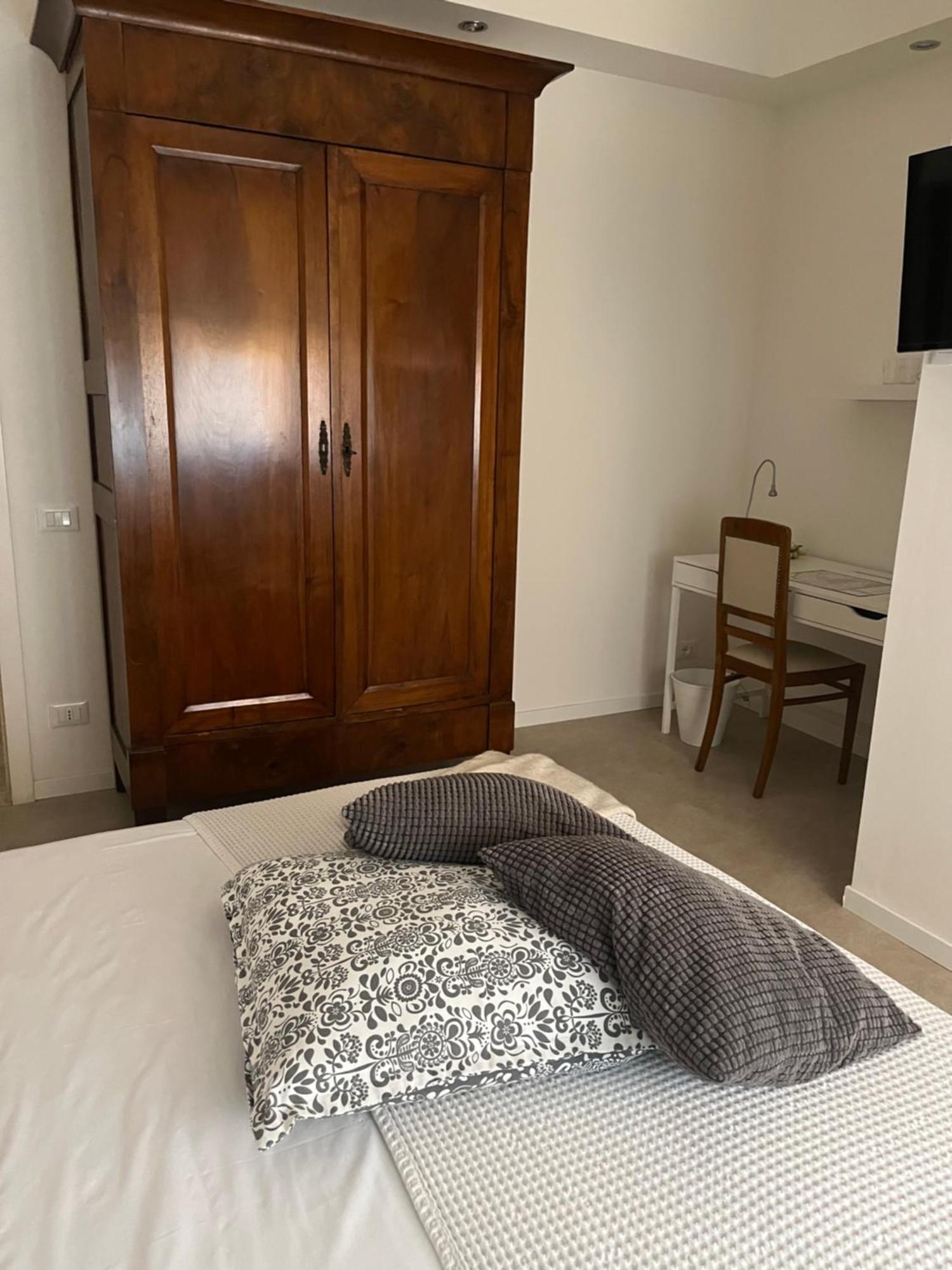 Bed and Breakfast Fleur Blanche Верона Экстерьер фото